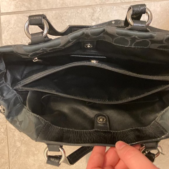 Coach Shoulder Bag - Picture 10 of 14